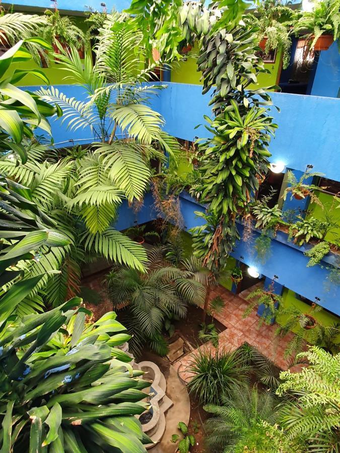 Hotel Kasa Kamelot 2 Кетцалтенанго Екстериор снимка